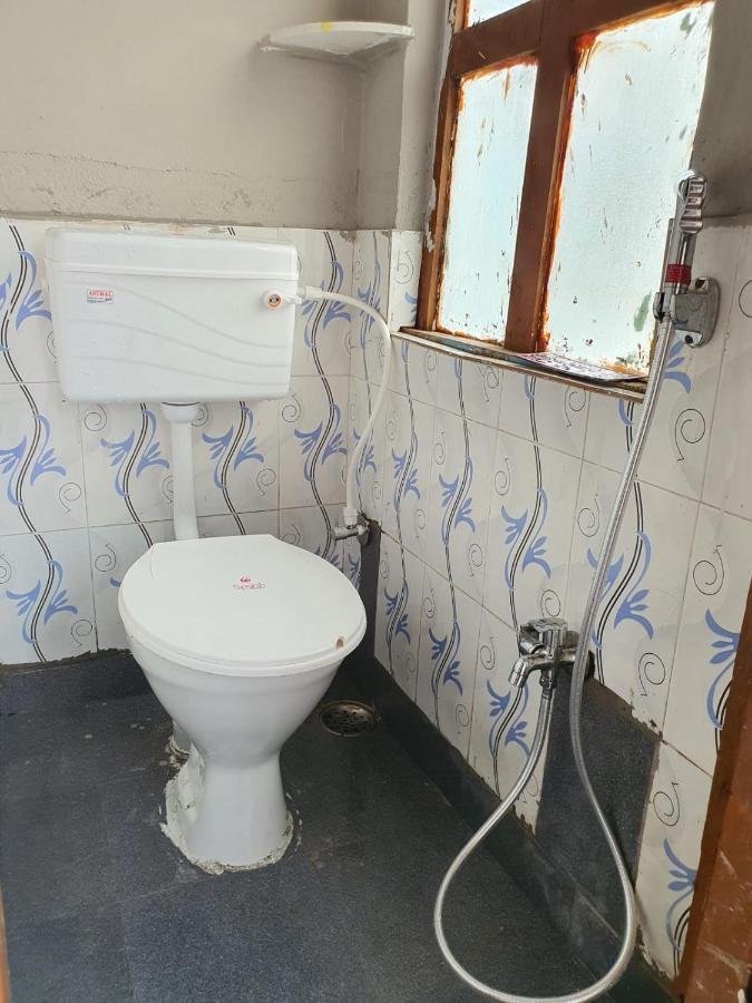 Hotel Family Stay Beside Railway Station Aurangabad  Bagian luar foto